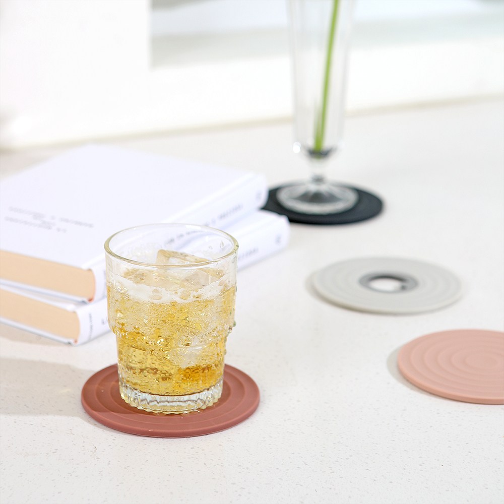 크린리빙 실리콘 오프너 코스터 논슬립 컵받침  4P 세트 8,900원