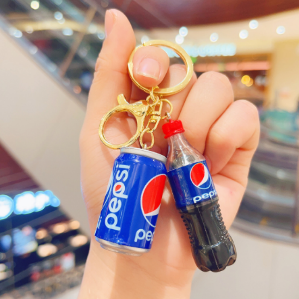열쇠 고리 귀여운 초리얼 코카콜라 펩시콜라 환타 스프라이트 음료수 병 캔 키링 커플 가방 자동차 장식 8,900원