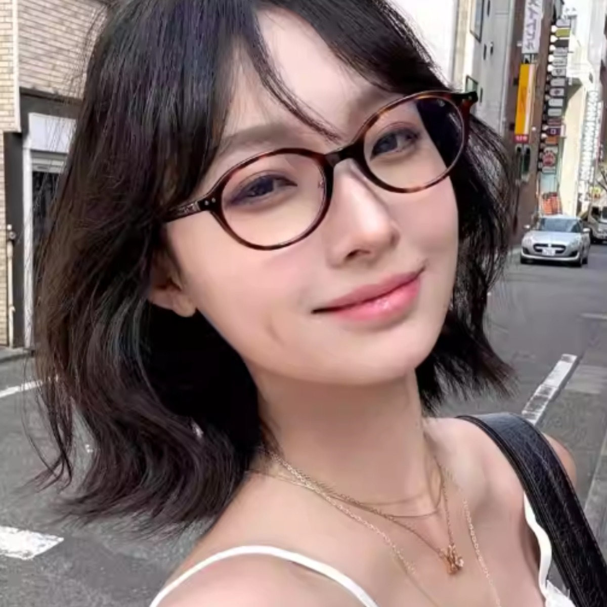 FEISEDY 자외선 차단 선글라스 블루라이트차단 UV400 초경량 TR90 오벌 B1523 17,200원