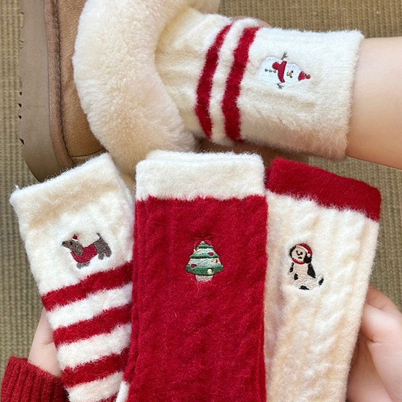 StarHome 2026년 새해 양말! 두꺼운 플러시 소재로 크리스마스 내내 따뜻하게 지켜줘요 4켤레, 혼합 17,900원