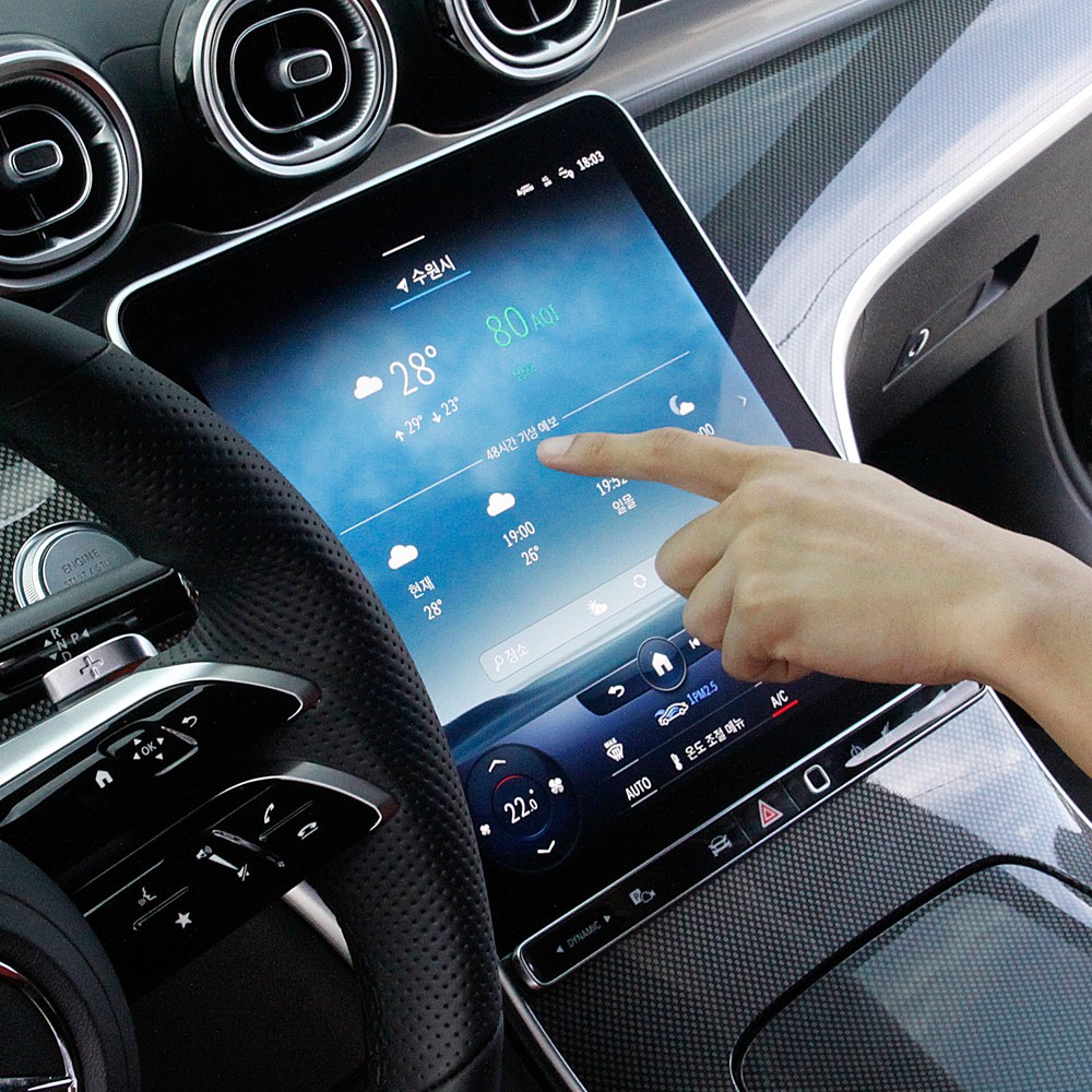 벤츠 GLC 터치스크린 강화유리 액정 보호필름 2024년이후 호환 용품 9,700원