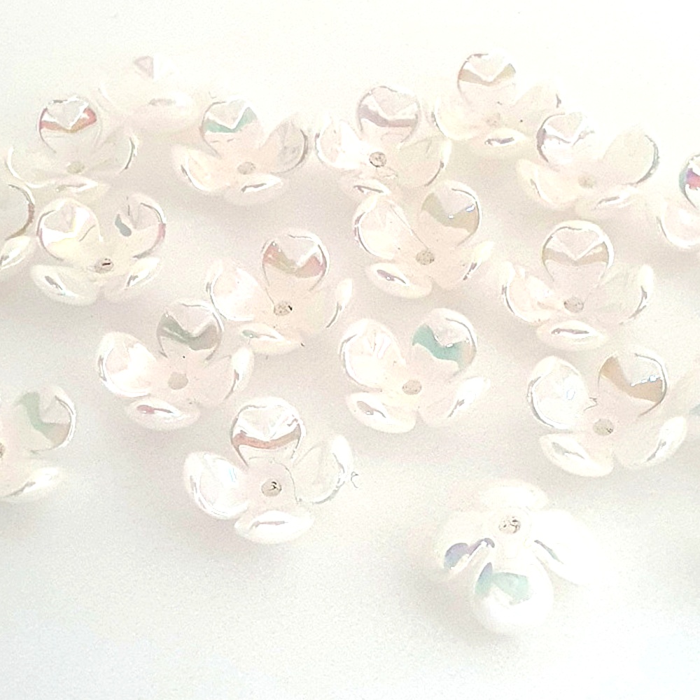 영롱한 무지개 물광빛 고퀄리티 네잎클로버 진주 두 가지 사이즈 6,900원