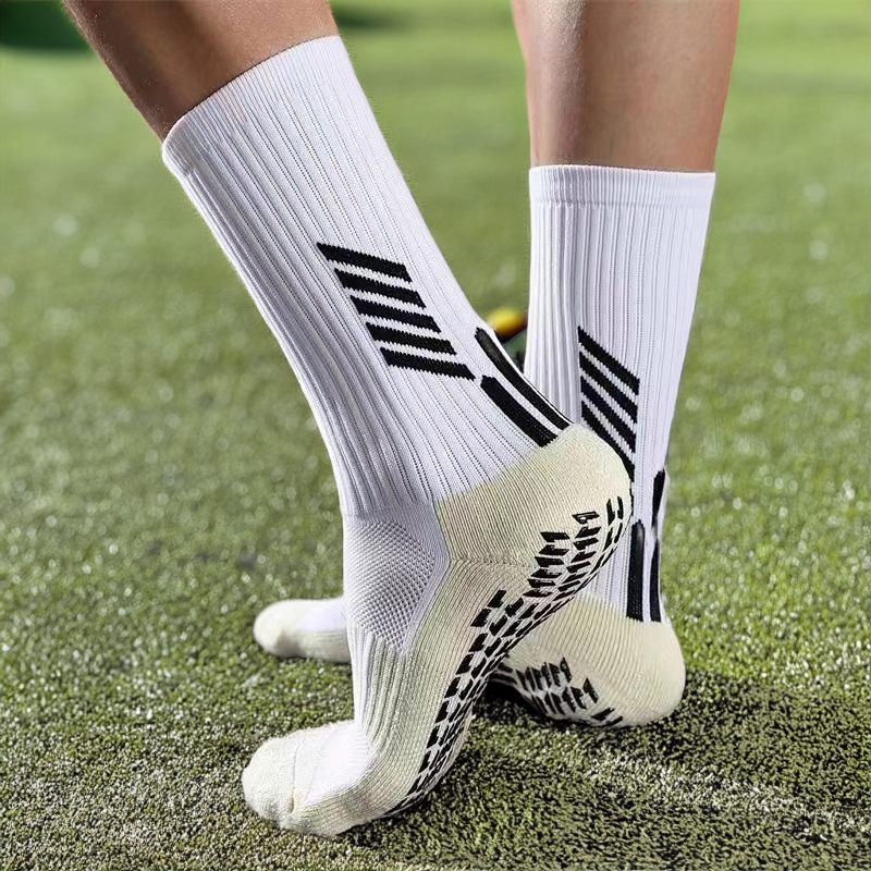 디어데일리 부상방지 논슬립 성인용 축구양말 (245~280mm), 3개, 현재가 20,000원