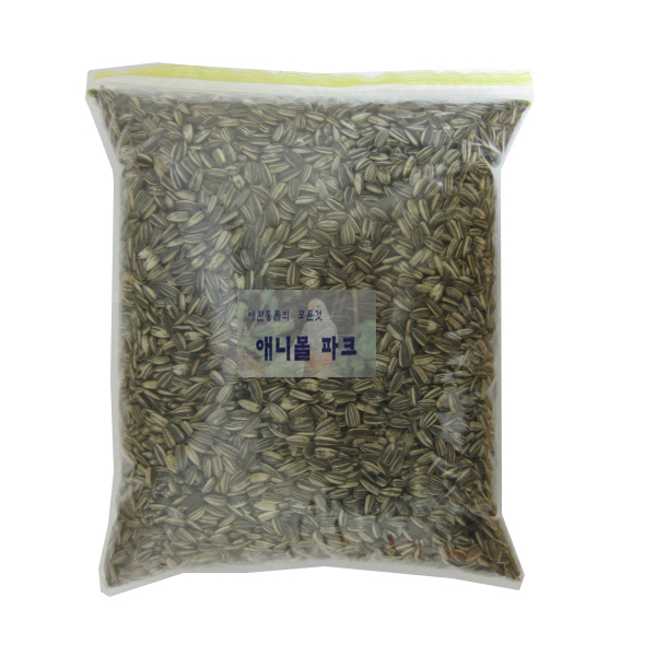 애니몰파크 애니몰해바라기씨 해바라기씨 햄스터간식 햄스터사료 햄스터먹이 기니피그사료, 1개, 1.6kg 9,600원