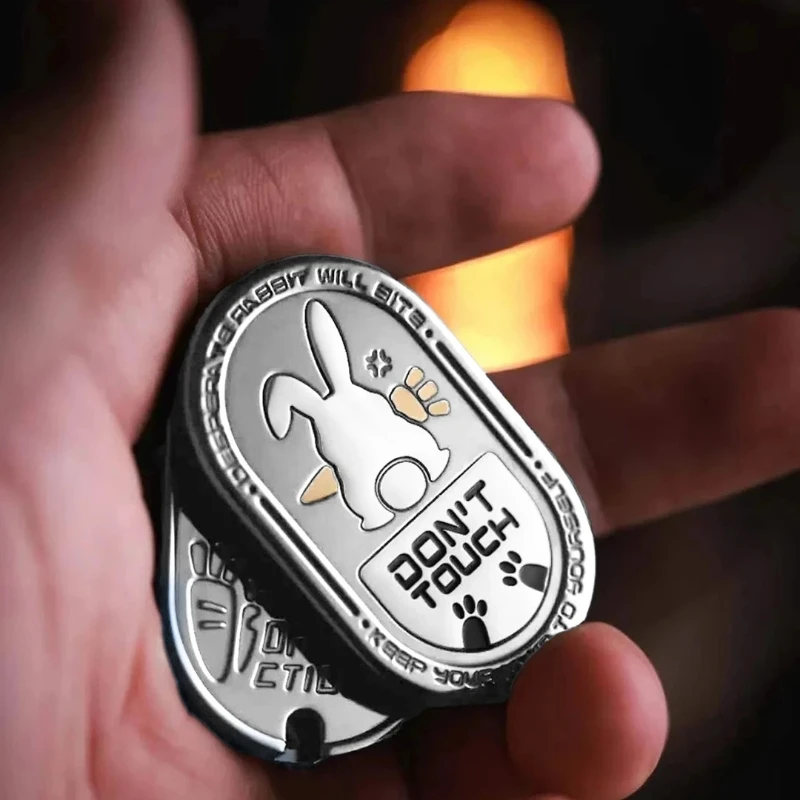 MOT Grumpy Rabbit EDC Fidget Spinner 스테인레스 스틸 푸시 카드 기계식 슬라이더 밀도있는 촉각 감압 손 89,100원