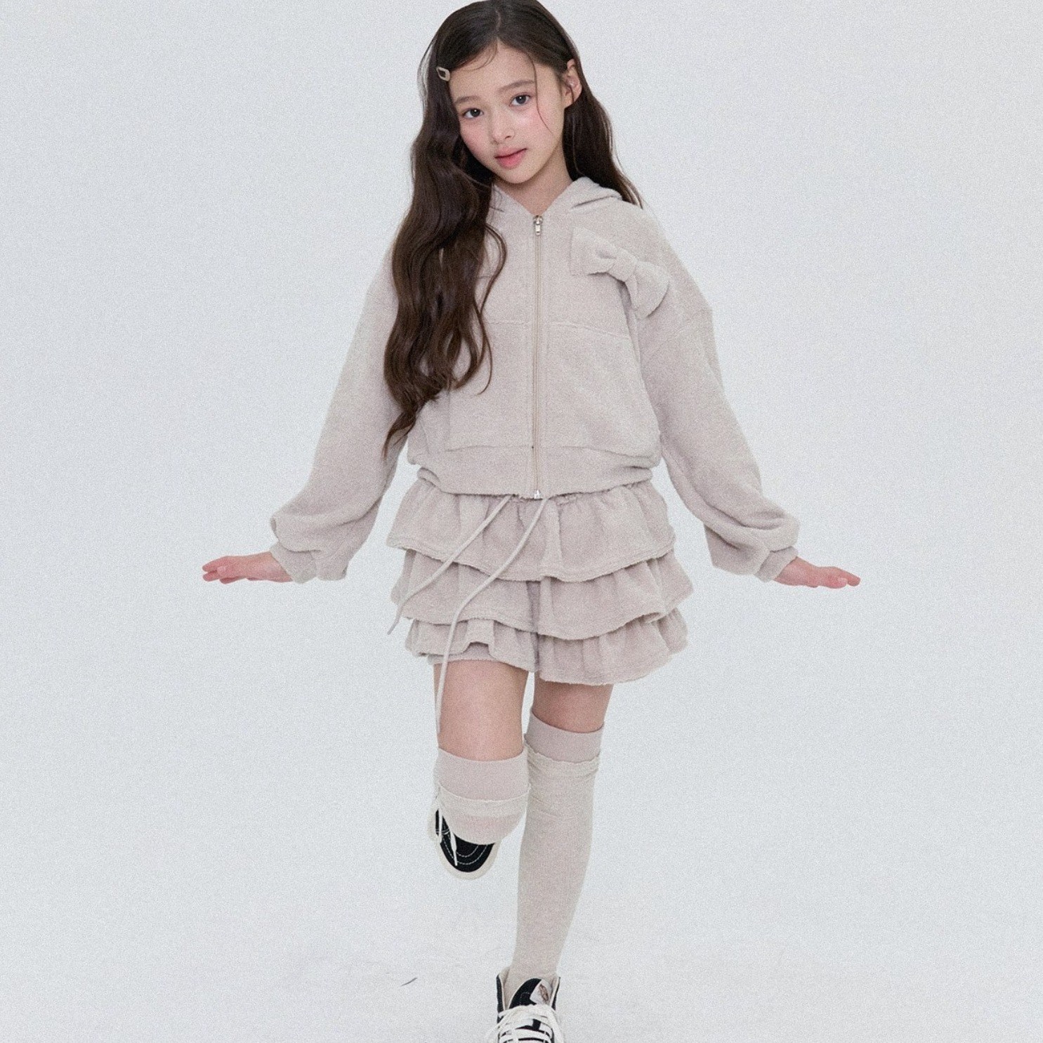 포크칩스 푸딩캉캉스커트 26봄 검정,베이지 36,800원