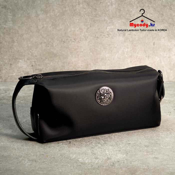 [국내자체제작] 마이코디 정품 도깨비 국산 본딩 방수 프리미엄원단 남성 남자 클러치백 골프공 손가방 기념일 선물 답례 127,880원