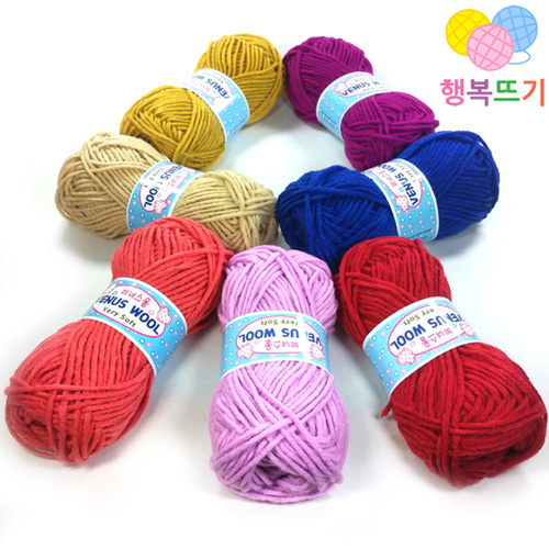 행복뜨기 비너스울 굵은 울실 목도리실 털실 모자실 뜨개실 가디건 뜨개질실 부드러운 온혼방 손뜨개실 3,300원