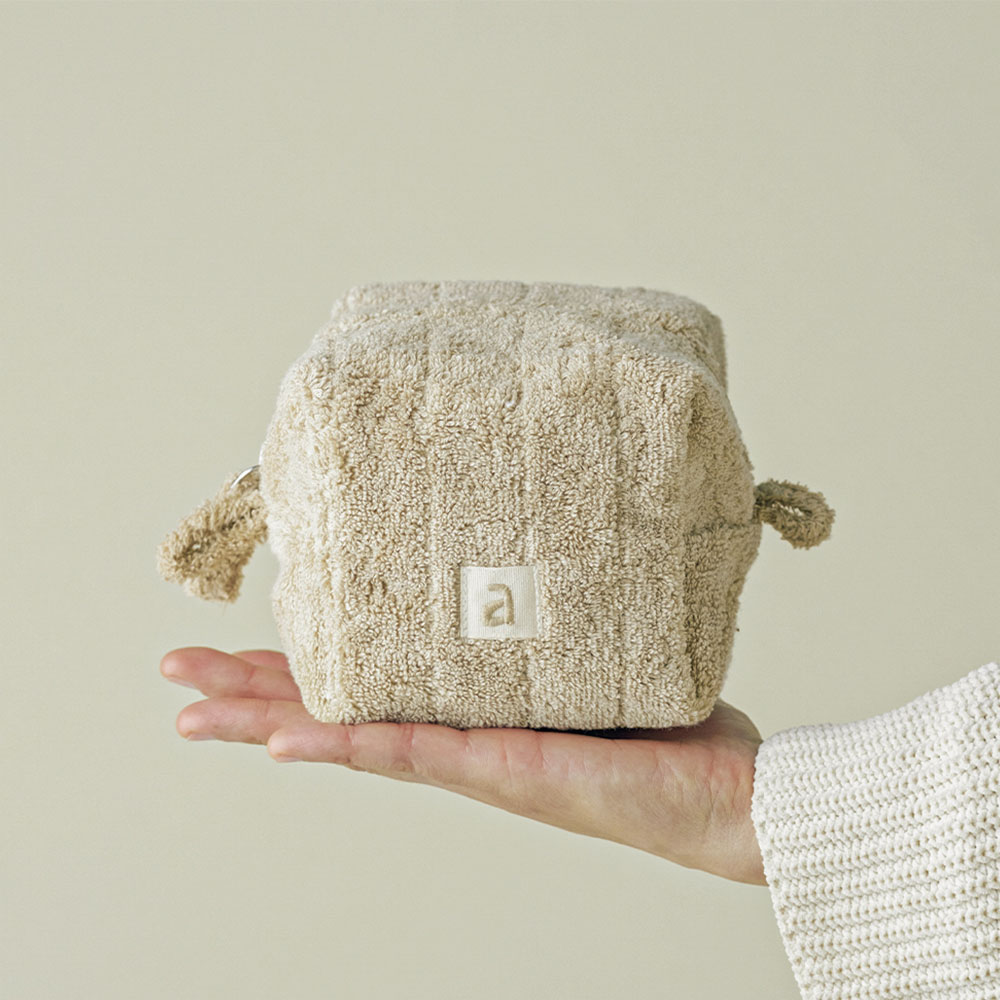 에이키코 클라우드 큐브 파우치 소형 15,000원