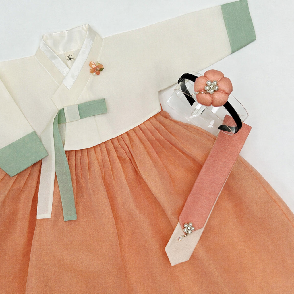 흰색저고리 살구치마 여아한복 (1호-15호) 어린이 돌한복 아기 아동한복 80,000원