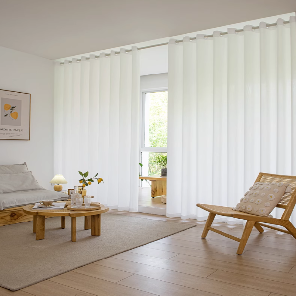 에스앤비코리아  비침없고  이음선없는  도톰   차르르  호텔식 아일렛형  쉬폰 커튼 81,800원