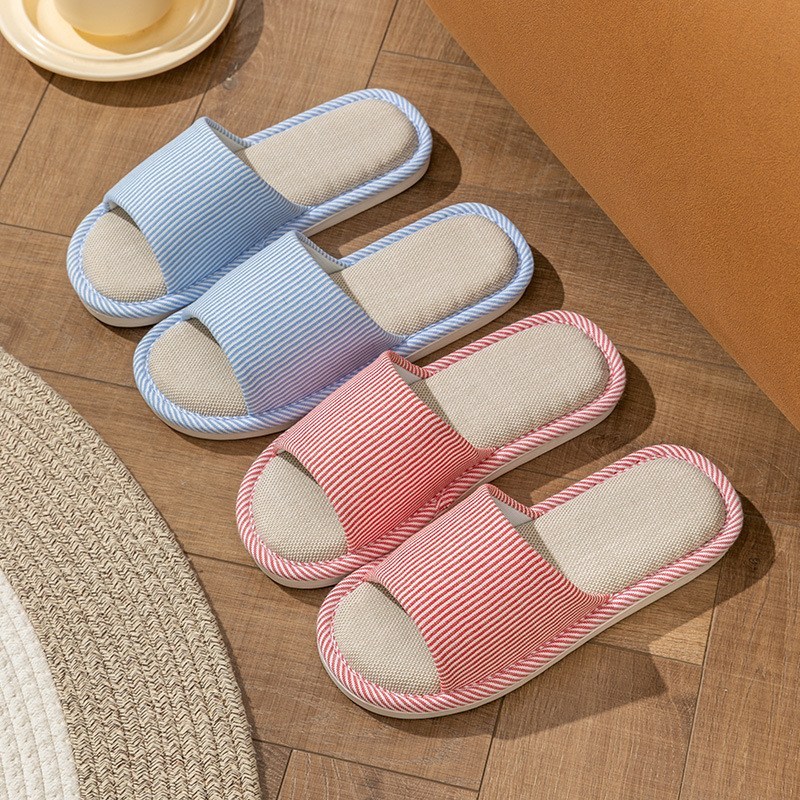 (당일발송) 1+1 스트라이프 슬리퍼 층간소음방지 린넨 실내화 심플 거실화 8,900원