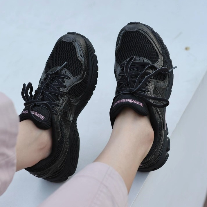 뉴발란스 860 v2 남녀공용 블랙 메탈릭 핑크 ML860PH2 168,000원