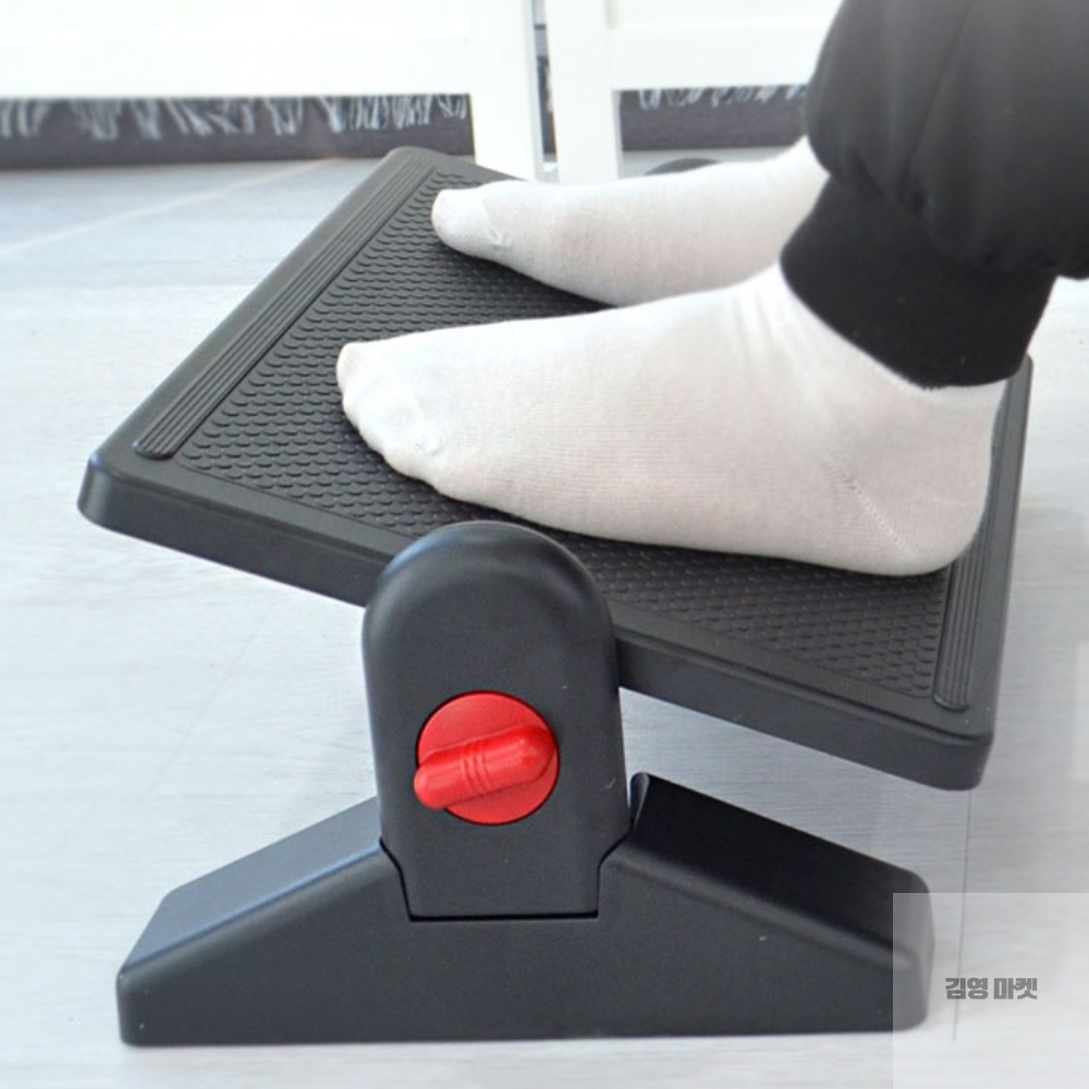 김영마켓 책상 발받침대  책상발받침대각도조절 27,300원
