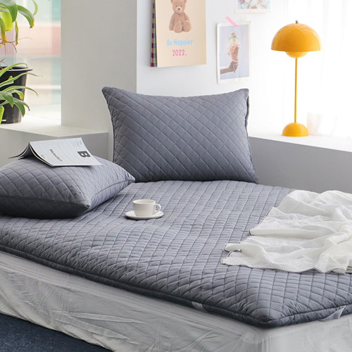 베이직톤 국내산 진드기방지 밴드고정 퀼팅 토퍼 매트리스 160x205cm 150,100원