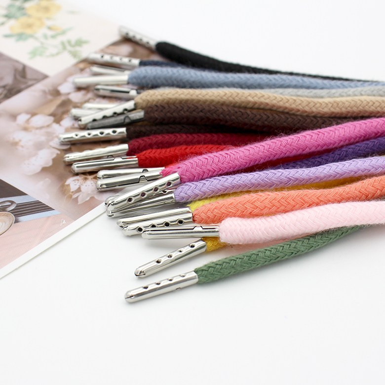 둥근 철팁 후드끈 우동끈 신발끈 실버팁마감끈 580원