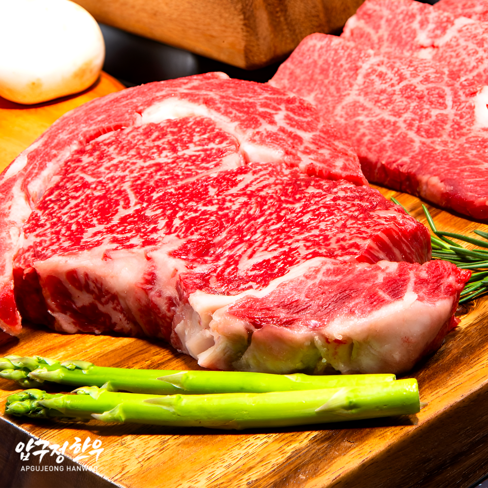 [3+1증정] 압구정한우 1++ 한우 등심 1kg (200gx5팩) 냉장 구이용 스테이크 마블링 꽃등심 설로인 국내산 투뿔 마장동 정육 프리미엄 바베큐 캠핑 홈파티 소고기 추천, 200g, 5개 215,900원