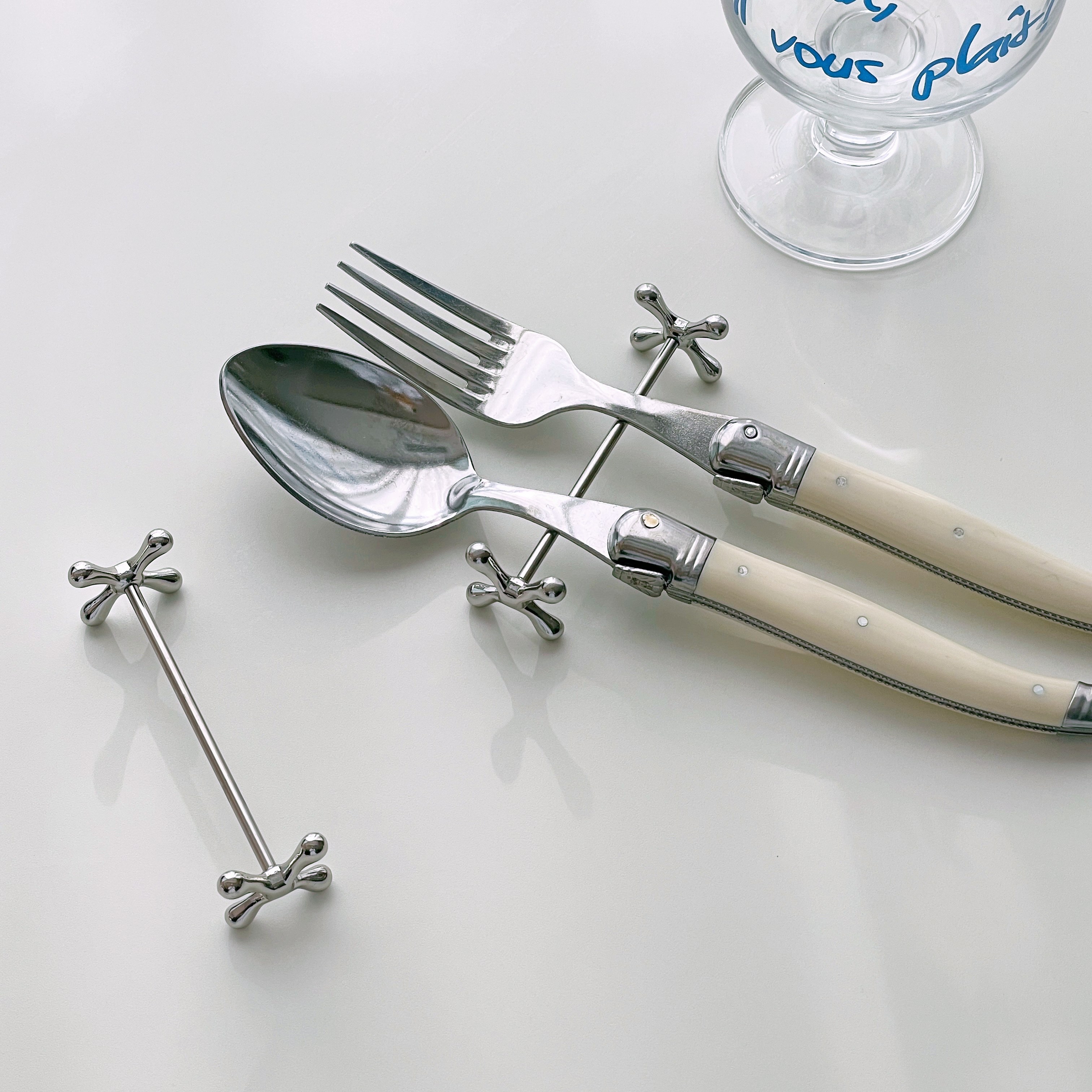 스텐 수저받침 실버 커트러리 감성 모던 수저받침대 4개 15,960원