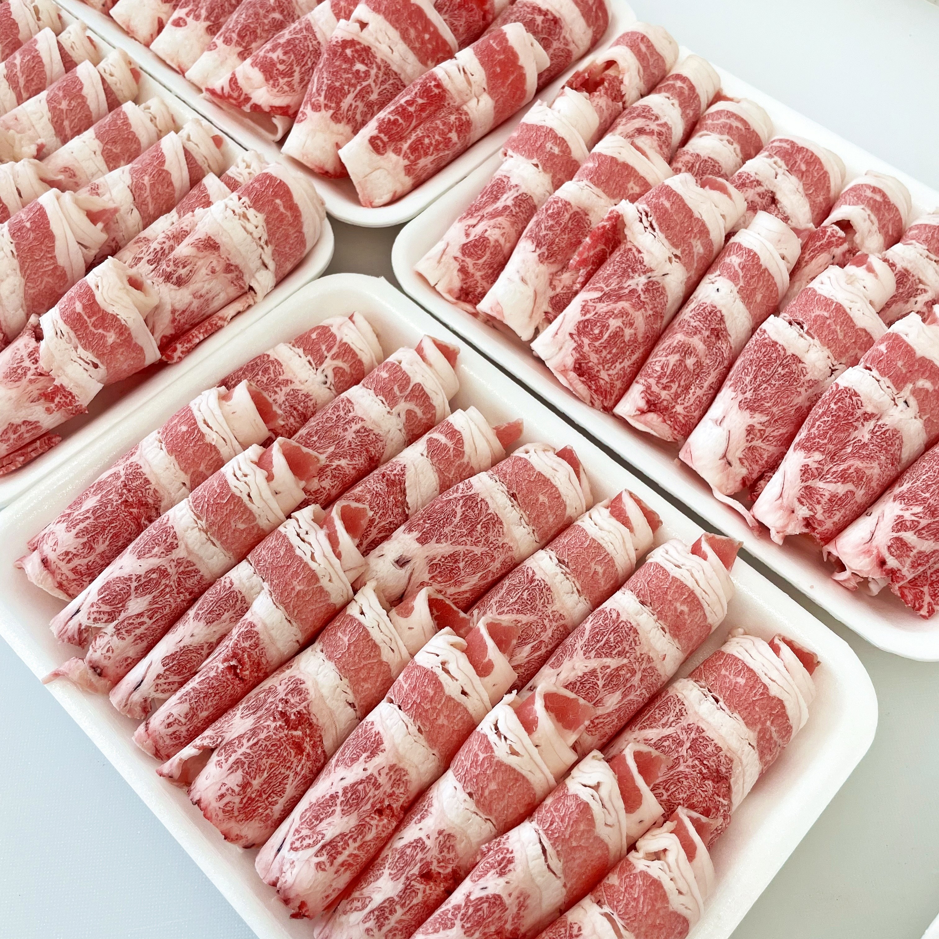 [250g씩 소분포장] 비프포유 우삼겹 500g  삼겹양지 소고기대패  차돌박이 샤브샤브육 미국산 냉동제품 35,700원