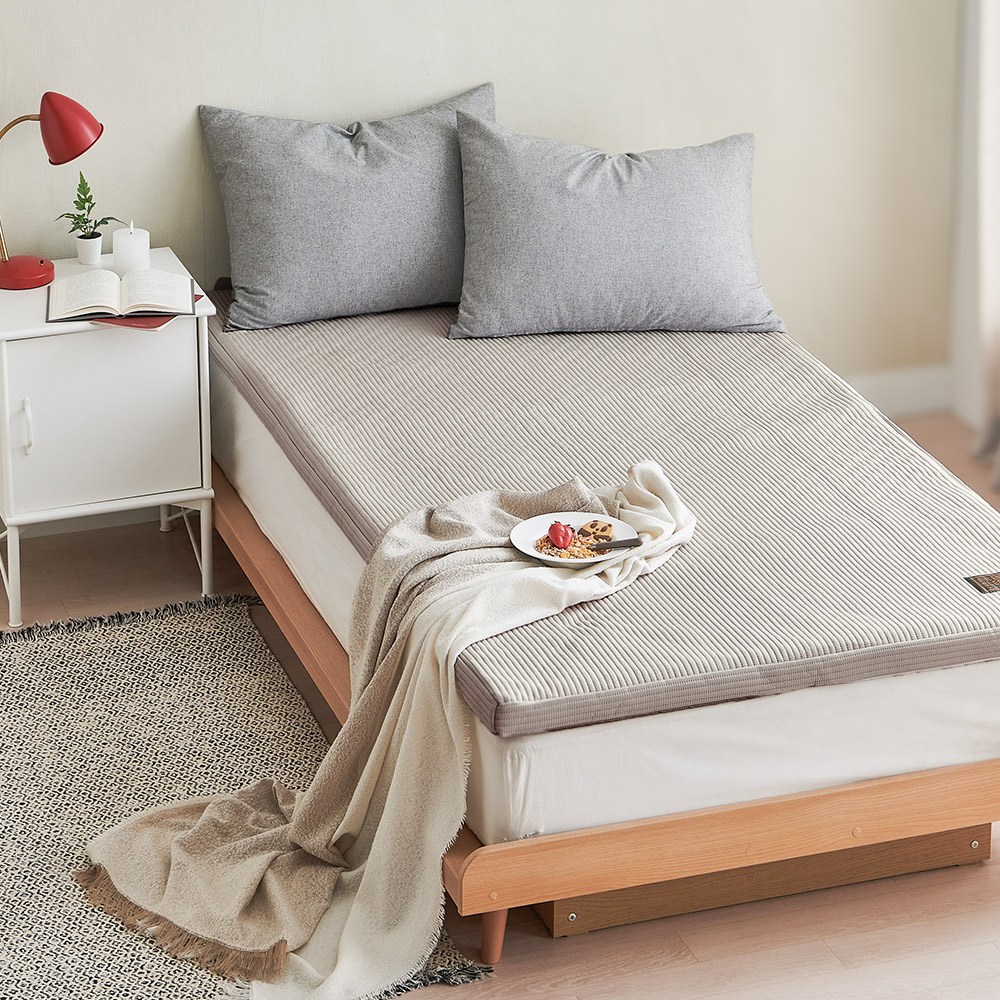 아임슬리핑 엠보싱 즐잠 토퍼 5.5T, 베이지, 5.5cm 159,000원