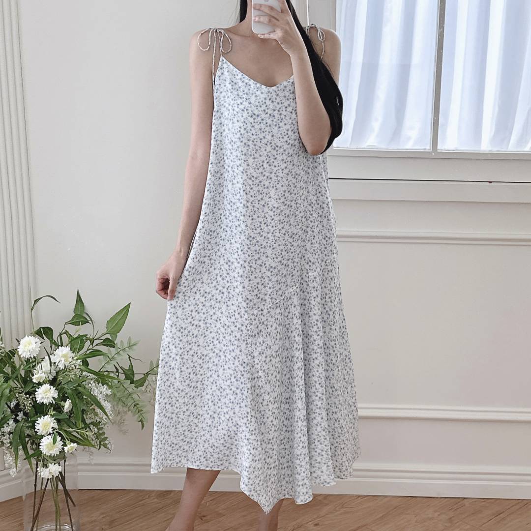 이푼아이 민소매 꽃나염 나시 롱 원피스 65,000원