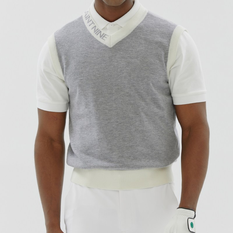 [세인트나인] 남성 브이넥 뒤어깨 심볼 니트 베스트 102,730원