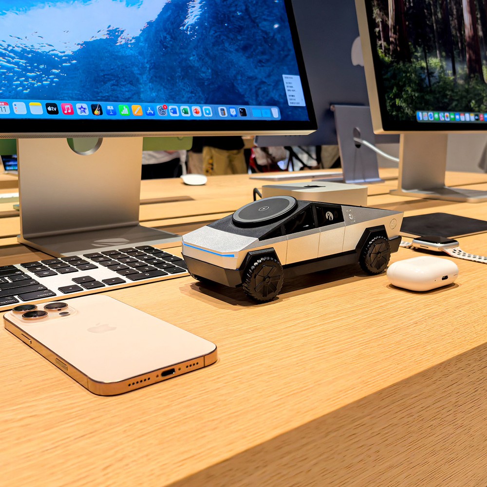 메탈릭 사이버트럭 감성 Qi2 고속 충전 스테이션 접이식 3in1 맥세이프 호환 멀티 무선 거치대 71,600원