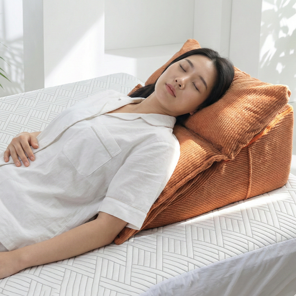 텍스스테드 코르덴 소파 등받이 삼각 쿠션, 오렌지 45,840원