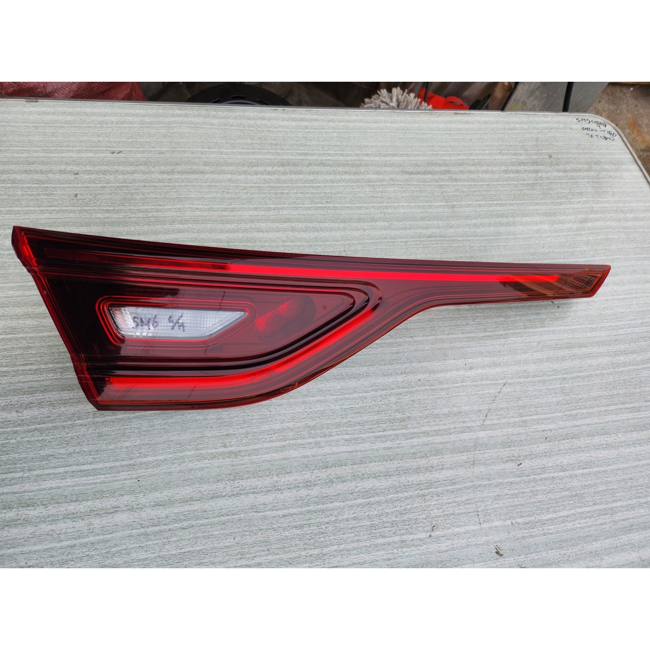 sm6 트렁크후미등, 31mm, 1개 59,000원