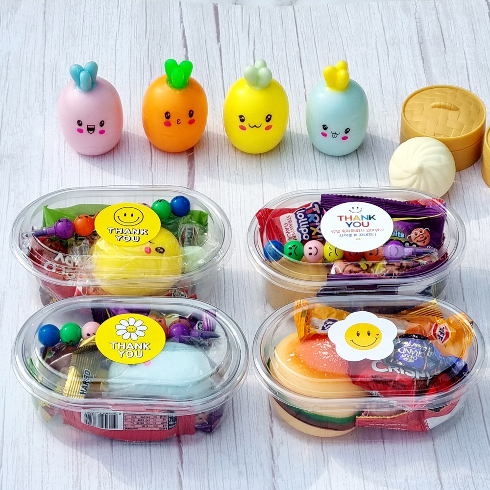 어린이집 생일선물 답례품 말랑이 구디백 간식 5종 세트 영어 유치원 크리스마스 학원 단체 영유 초등학생 친구 어린이날 졸업 입학 수료 할로윈 몰랑이 교회 학교 장난감 과자 포장, 혼합색상, 1개 3,400원