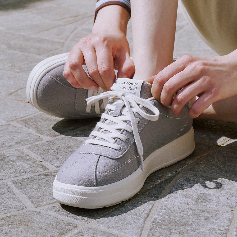 르무통 업 발 편한 메리노울 운동화 191,600원