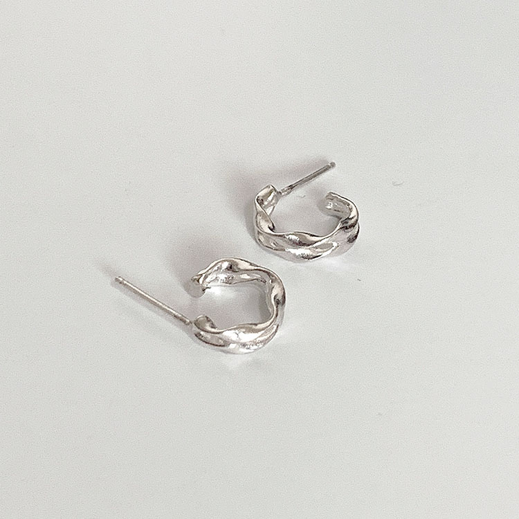 루미에르 실버 925 두줄 트윈 물결 데일리 후프링 은귀걸이 14,900원