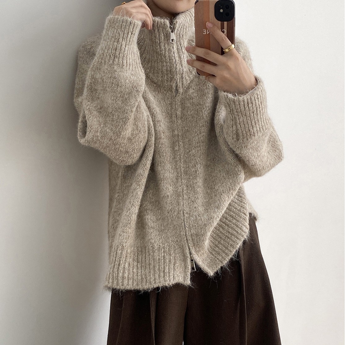 퀸앤조이 베네코 포근 하이넥 집업 니트 가디건 68,800원