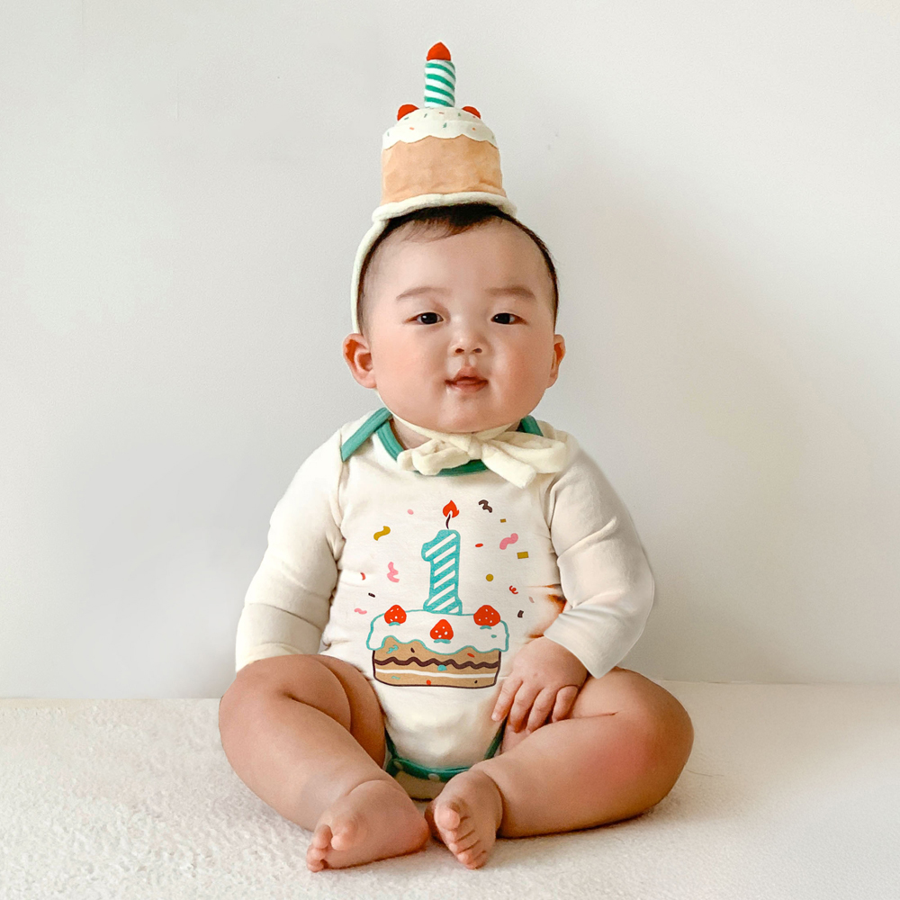 ikii 유아용 첫돌 기념 생일 축하 선물 바디수트 + 케이크 모자 세트 긴팔 선물포장 + 쇼핑백 34,500원