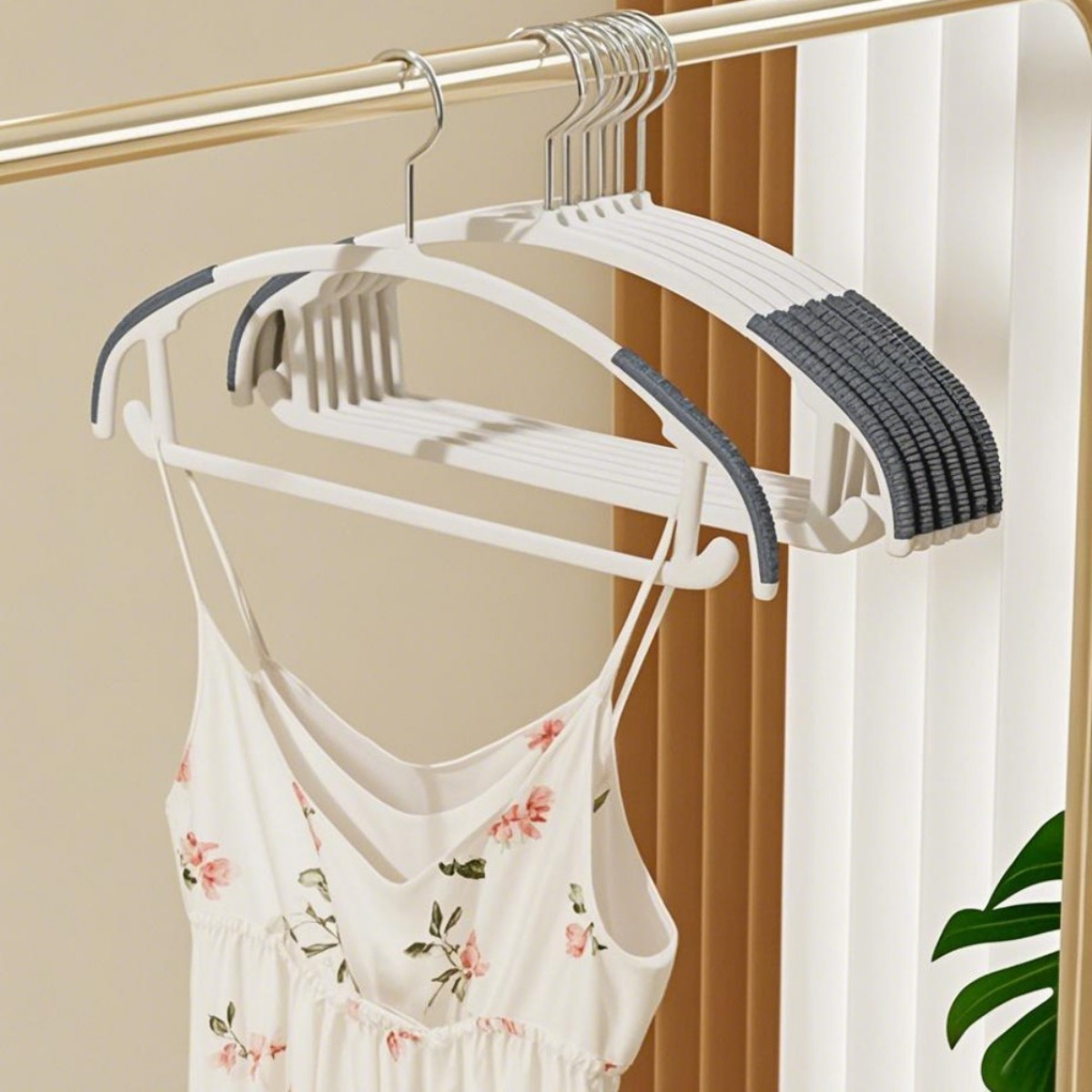 씨엠 논슬립 어깨뿔방지 옷걸이 회전 행거 11,040원