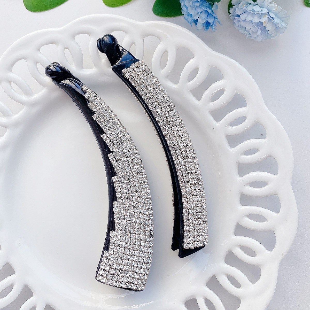 레인걸 [2P세트] 눈부신 큐빅 대형바나나핀 13.5cm 머리핀 헤어핀 올림머리집게핀 19,800원