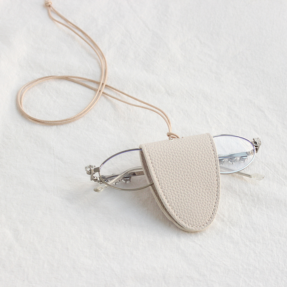 라피던트 목걸이 자석 안경 홀더 가죽 5,500원