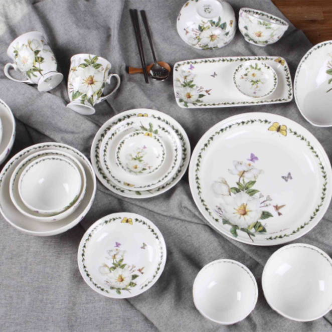 로얄에식스 4인조 홈세트 24p 161,780원