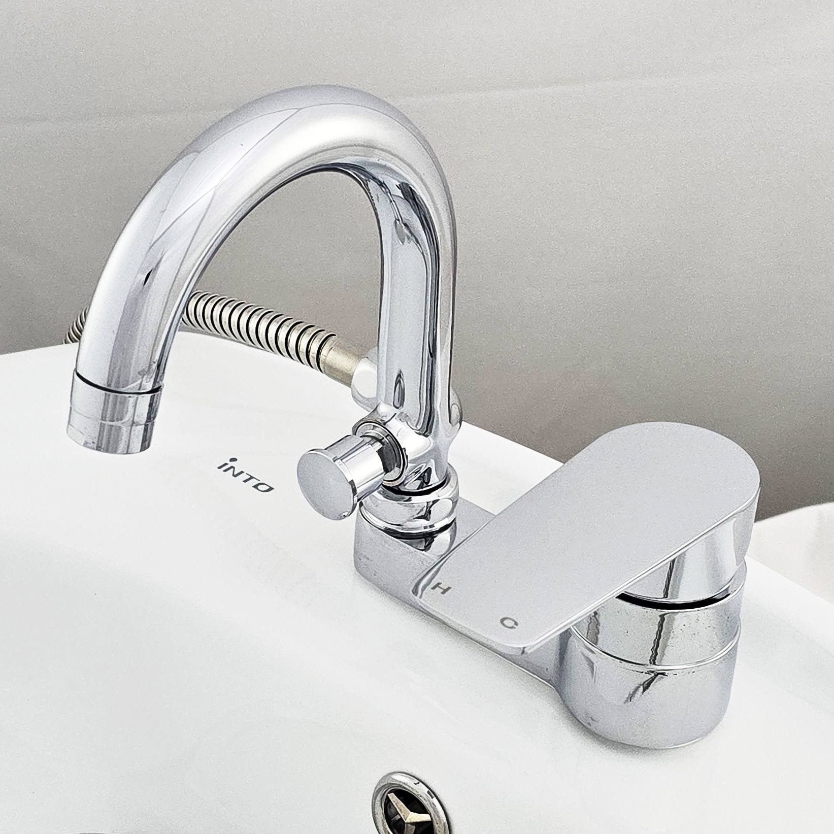 국산 세면대 수전 (D104B) 대성금속 세면기 샤워 겸용 수도꼭지 2홀 3홀 투홀 세면 4인치 수도 국내산, 1개 45,800원