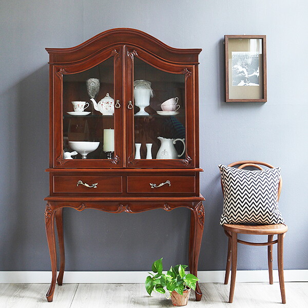 [유캐슬] 마호가니 원목 엘렌 엔틱 장식장 그릇장 (접시장) 459,000원