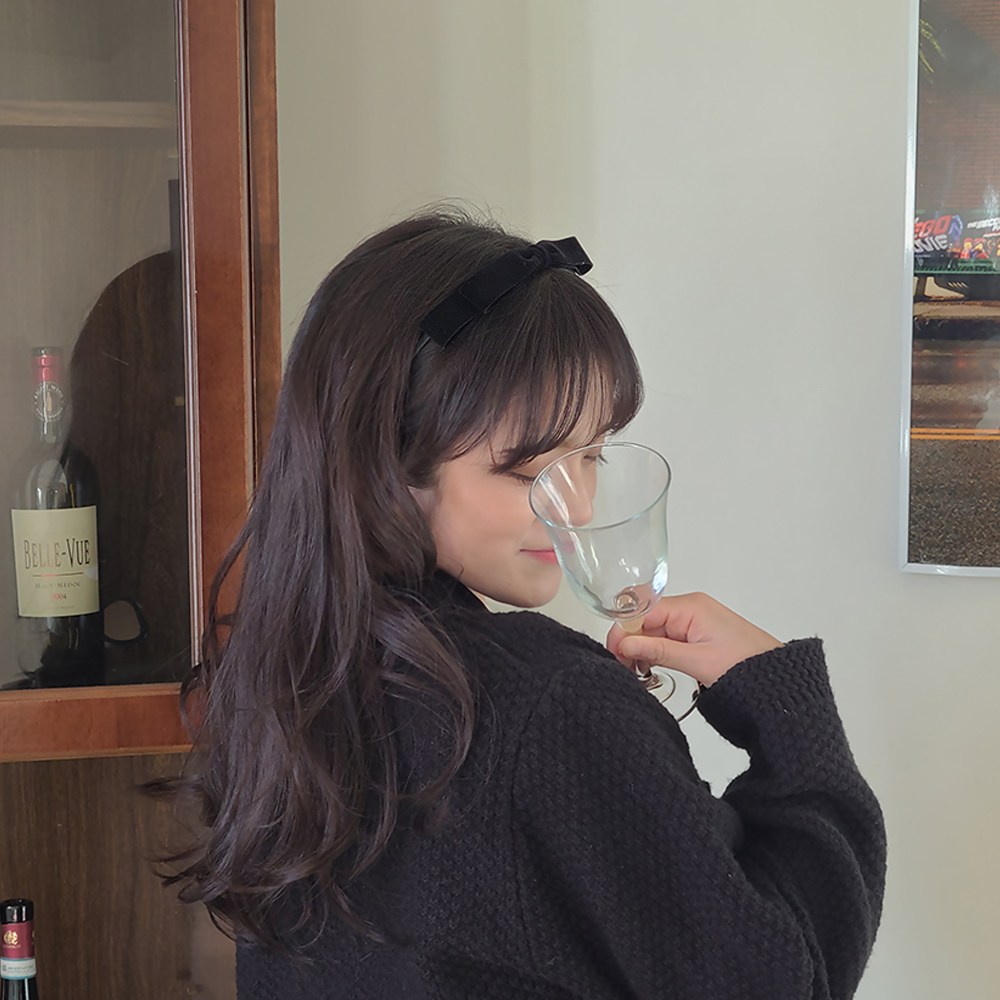 [블링살롱made/국내제작] 귀안아픈 핸드메이드 클래식 무드 슬림 왕리본머리띠 리본 머리띠 1color 웨딩 연주회 드레스 헤어장식 13,900원