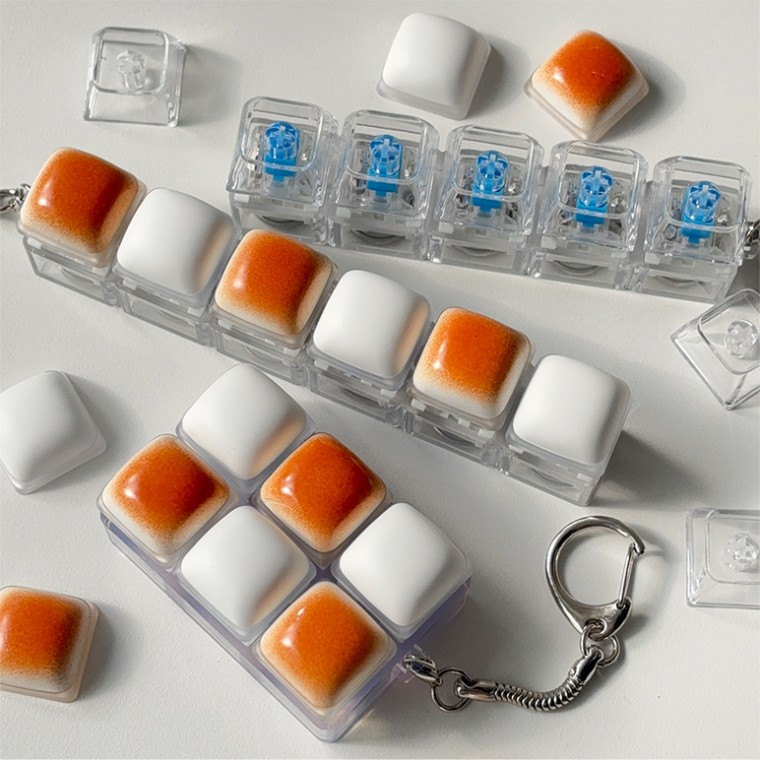 반짝반짝 LED 청축 키캡 키보드키링 이형 5구 6구 키링고리 키캡키링 가방고리 에어팟 아이폰17 9,330원