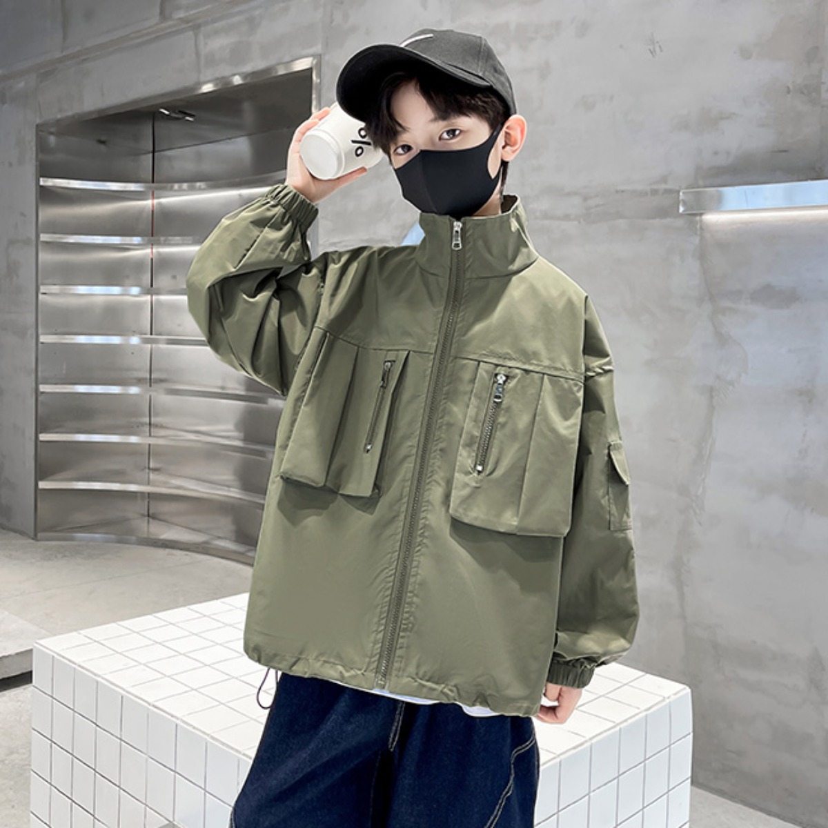 비비키드 초등생 신상 UOOUSTUDOS 레터링 빅포켓 바람막이 외투 상의 초중생 주니어 의류 코트 남아 봄 가을 점퍼 (33335) 31,800원