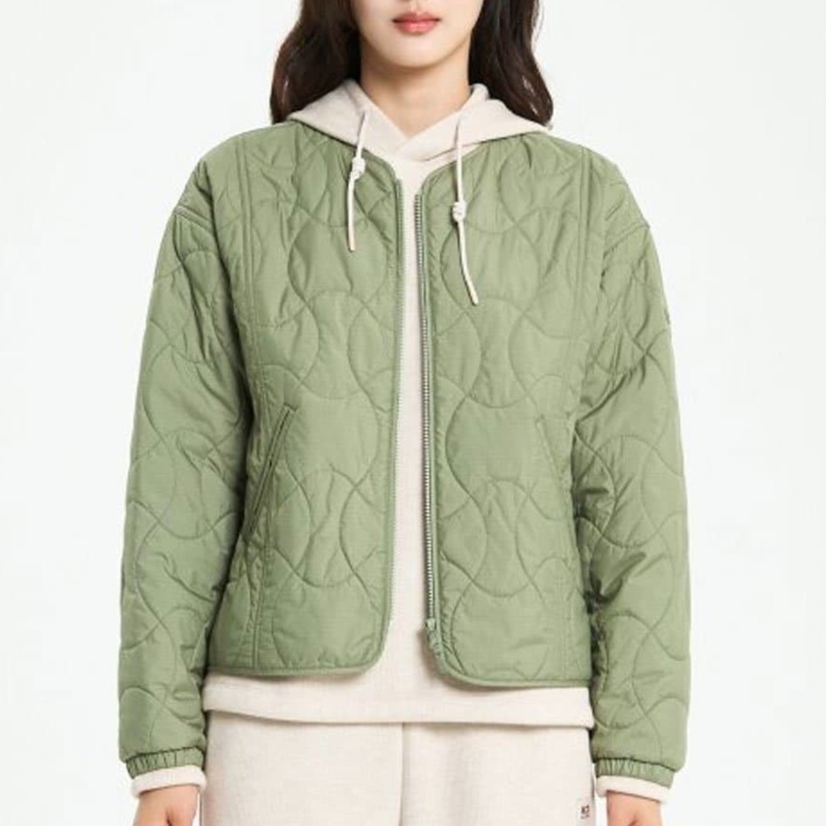 [국내백화점] K2 실크스타 웨이브 여성 겨울 신상 간절기 실크 패딩 246,800원