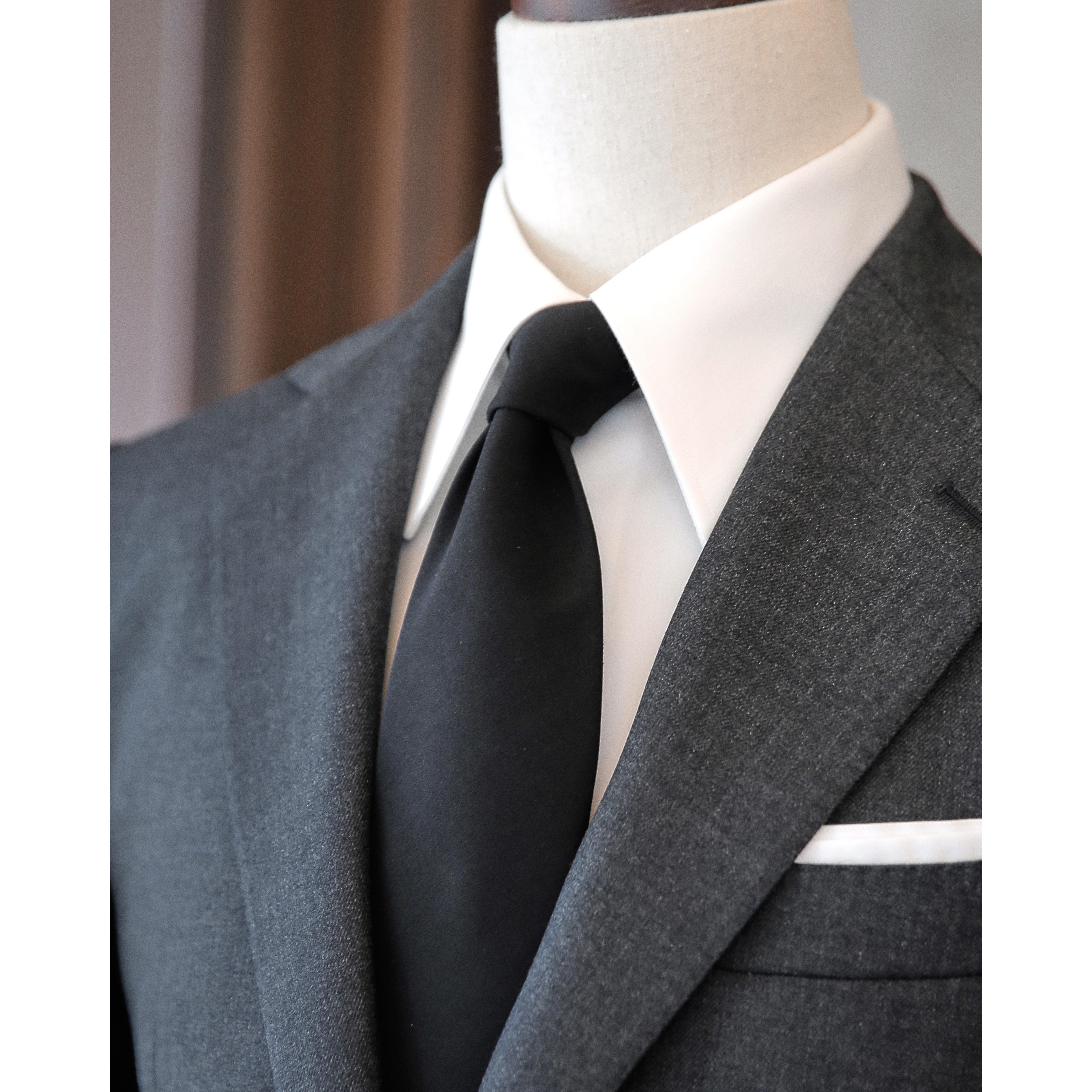 김앤서 블랙 솔리드 넥타이 45,000원