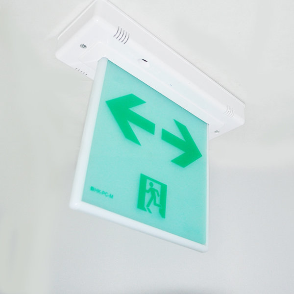 uga123 LED 피난구유도등 복도통로유도등 계단통로유도등 천장형유도등 벽부형 소형 중형 대형 59,000원