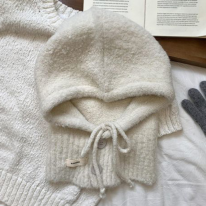 보니타콜렉티드 여성 버튼 스트링 도톰 니트 바라클라바 후드 넥워머 겨울 후드 넥워머 18,900원