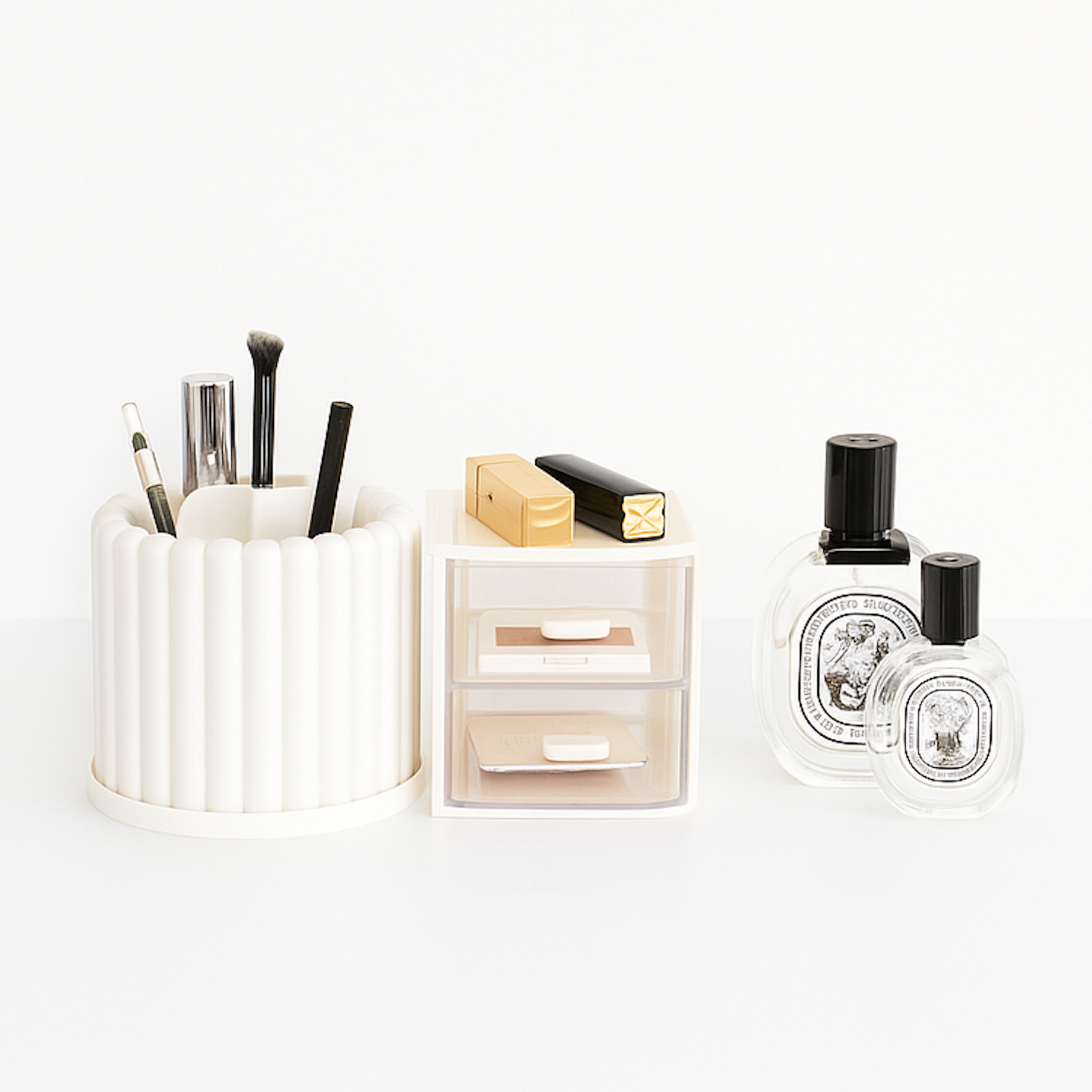 화장품정리함 360도 회전 브러쉬꽂이 섀도우수납함 머리끈보관함 악세서리 정리대 14,900원