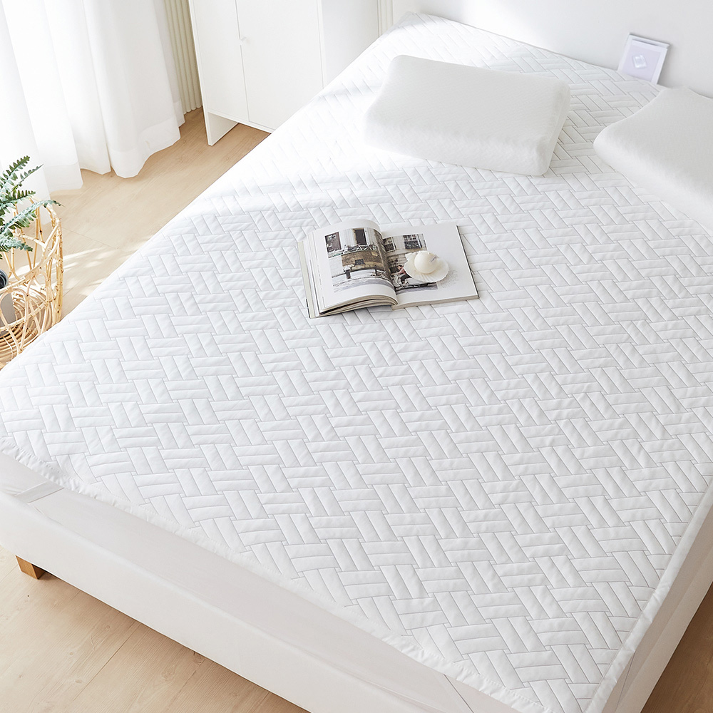 아담데코 듀라론 휴비스 콜드키퍼 퓨어아이스 냉감 침대패드 78,900원