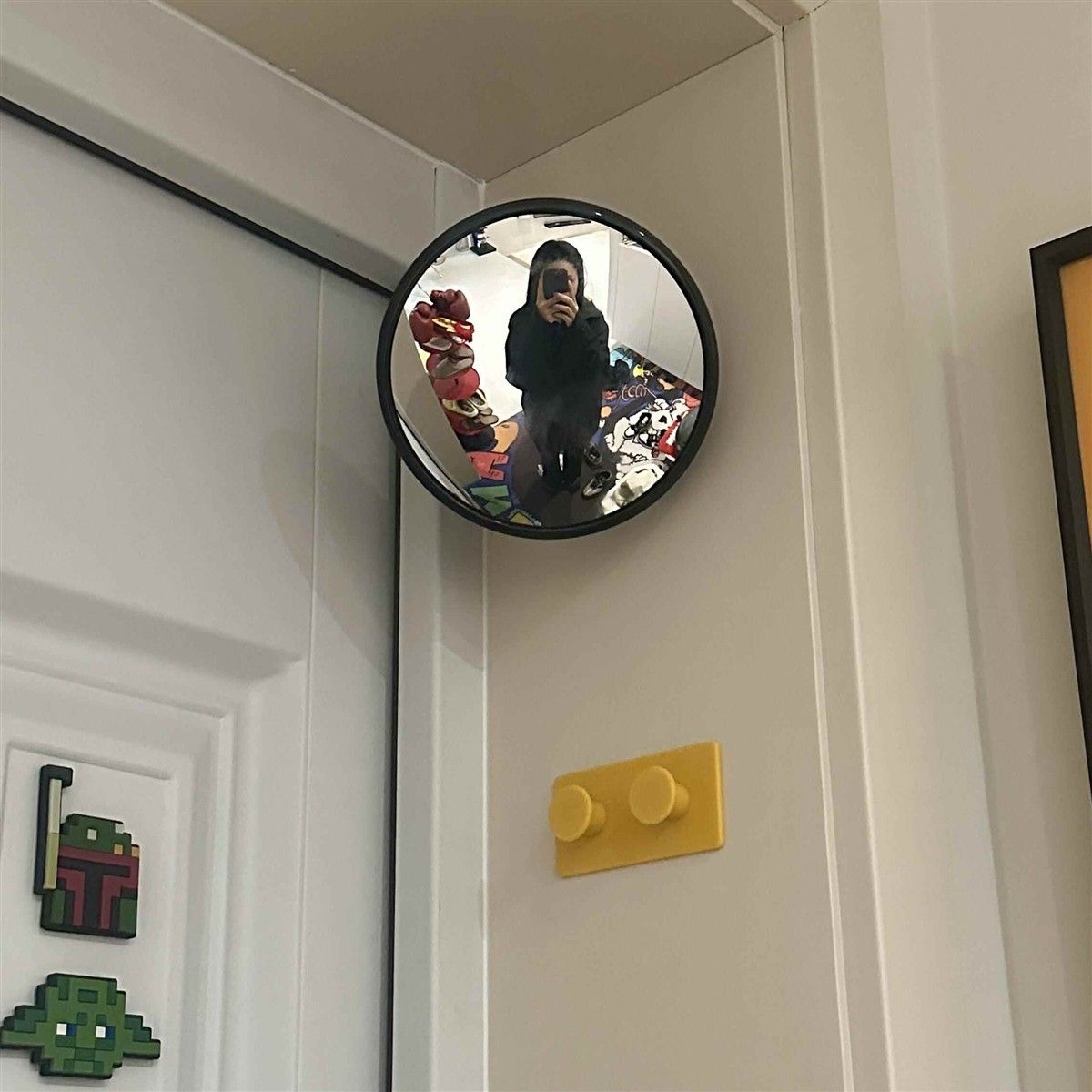 출입구 DIY 촬영용 오목-볼록 거울 전신거울 실내 거실 침실 장식용 벽걸이 코너 거울 장식품 11,720원